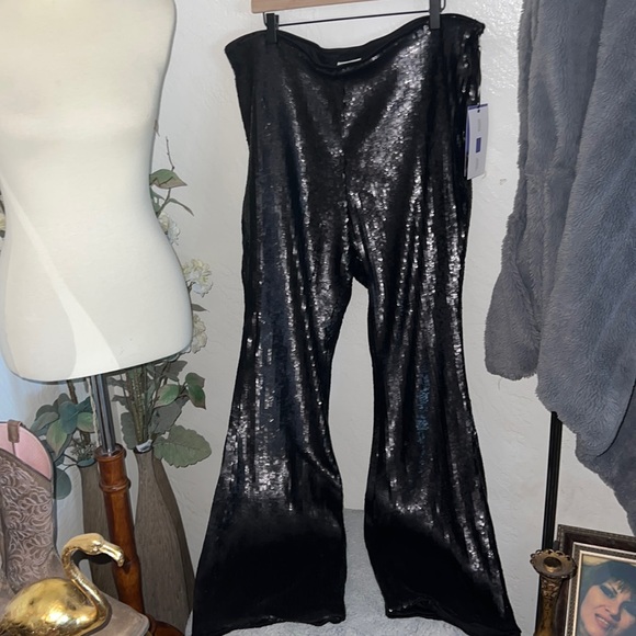 Future Collective with Kahlana Barfield Brown sequence pants - Picture 5 of 7